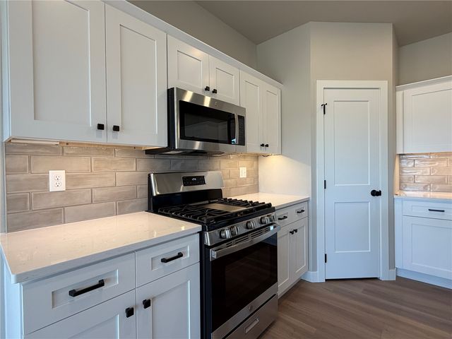 102 Kinsey Street, North Liberty, IA 52317