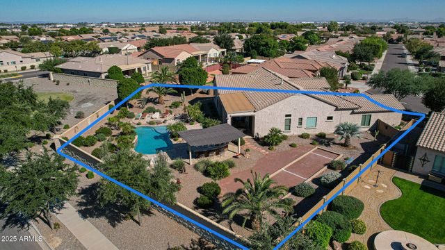 8236 N 180TH Drive, Waddell, AZ 85355