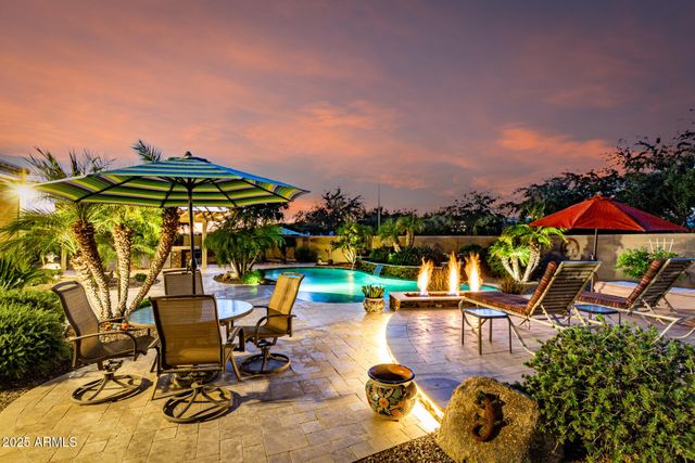 8236 N 180TH Drive, Waddell, AZ 85355