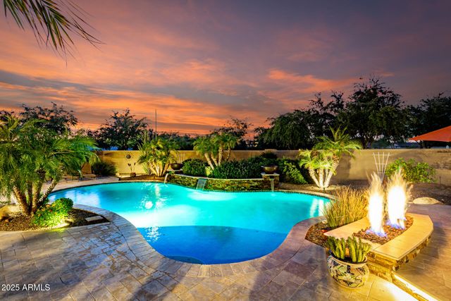 8236 N 180TH Drive, Waddell, AZ 85355