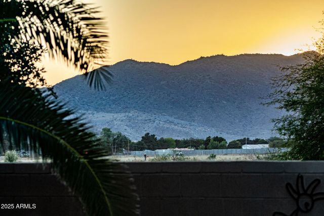 8236 N 180TH Drive, Waddell, AZ 85355