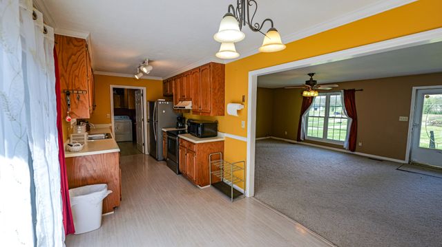147 Flynn Rd, Gallatin, TN 37066