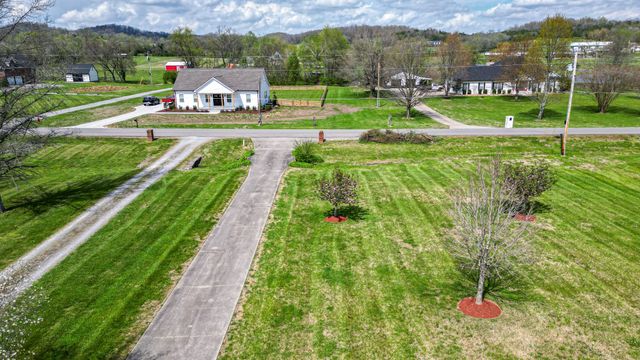 147 Flynn Rd, Gallatin, TN 37066