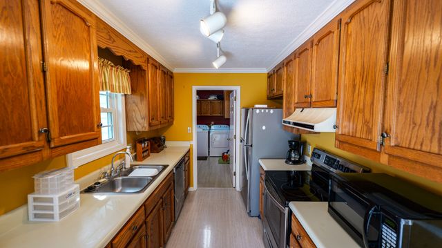 147 Flynn Rd, Gallatin, TN 37066
