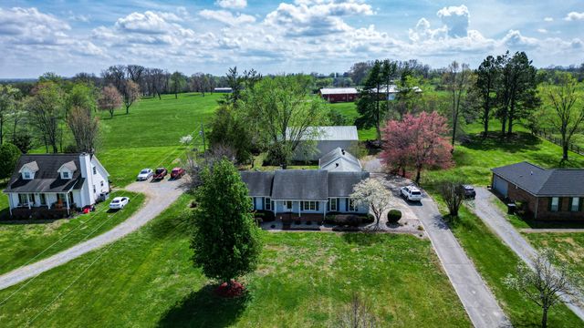 147 Flynn Rd, Gallatin, TN 37066