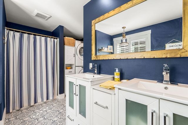 58 Lake Attitash Rd, Amesbury, MA 01913
