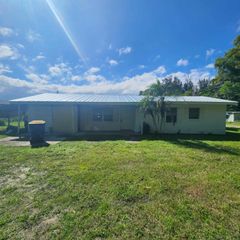855 SE Highland Avenue, Stuart, FL 34997