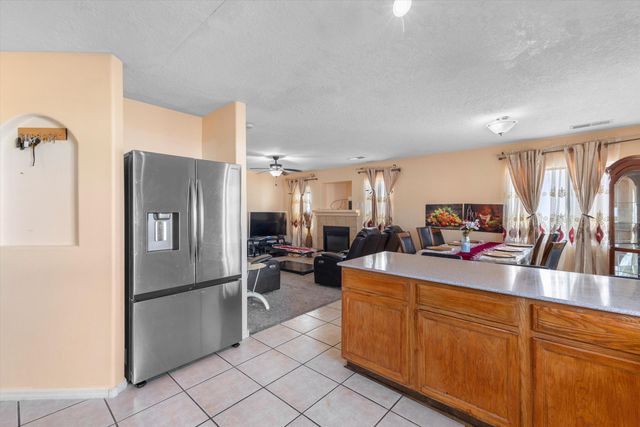 7153 Husky Drive NE, Rio Rancho, NM 87144