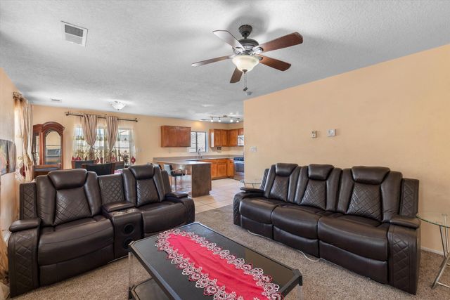 7153 Husky Drive NE, Rio Rancho, NM 87144