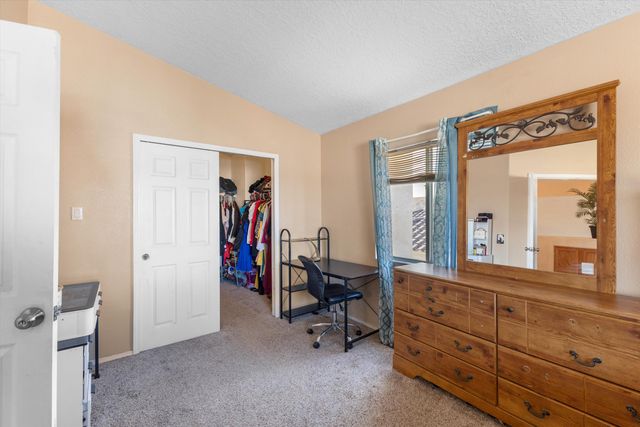 7153 Husky Drive NE, Rio Rancho, NM 87144