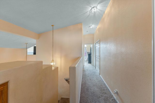 7153 Husky Drive NE, Rio Rancho, NM 87144