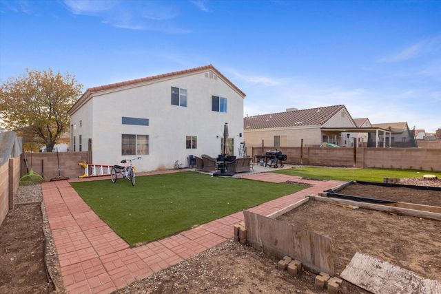 7153 Husky Drive NE, Rio Rancho, NM 87144