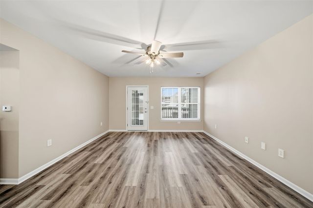 2738 S Knightsbridge Circle, Ann Arbor, MI 48105