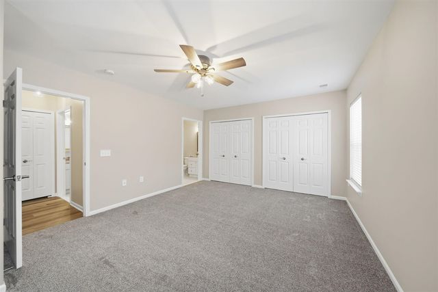 2738 S Knightsbridge Circle, Ann Arbor, MI 48105