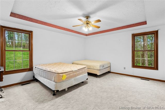 7490 Cunningham Sarles Road, Borden, IN 47106