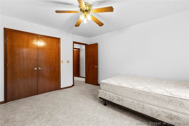 7490 Cunningham Sarles Road, Borden, IN 47106