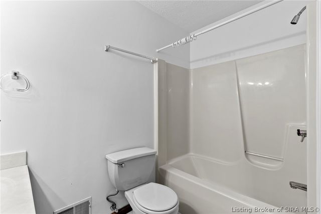7490 Cunningham Sarles Road, Borden, IN 47106