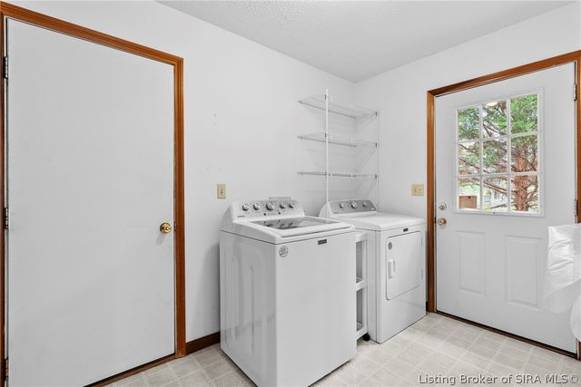 7490 Cunningham Sarles Road, Borden, IN 47106