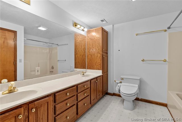 7490 Cunningham Sarles Road, Borden, IN 47106