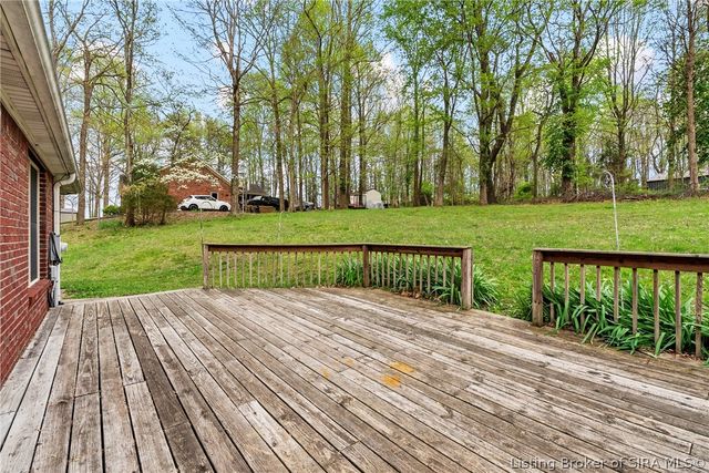 7490 Cunningham Sarles Road, Borden, IN 47106