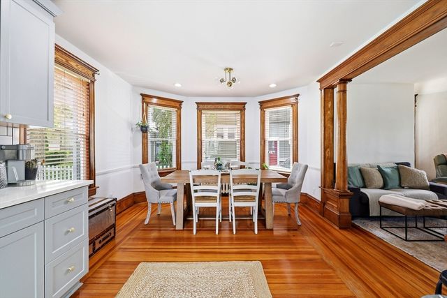 9 Callender Ave, East Longmeadow, MA 01028