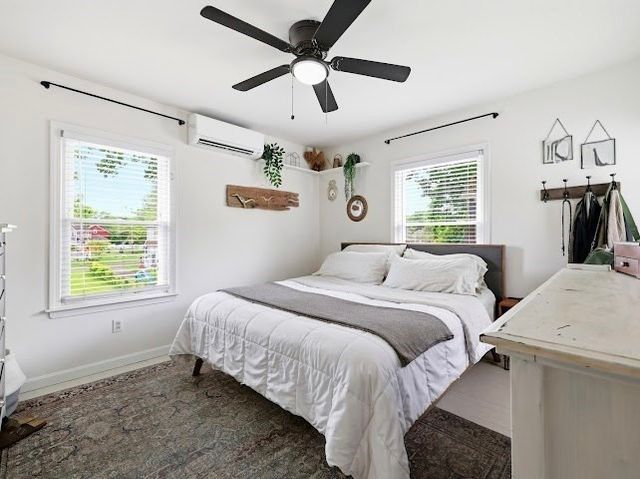 9 Callender Ave, East Longmeadow, MA 01028