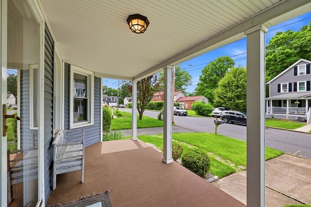 9 Callender Ave, East Longmeadow, MA 01028
