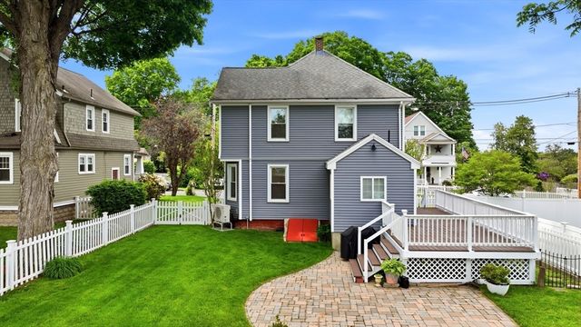 9 Callender Ave, East Longmeadow, MA 01028