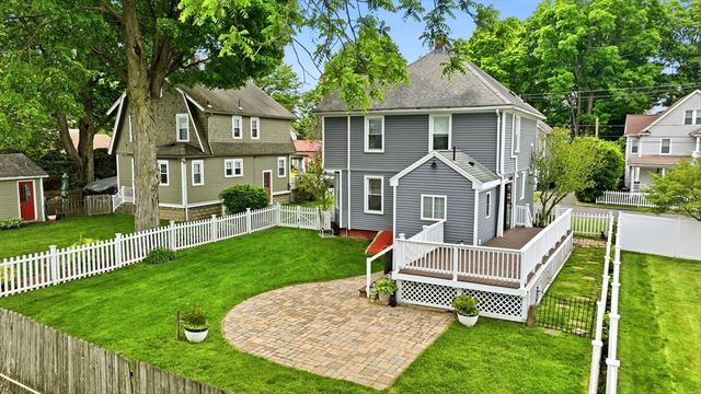 9 Callender Ave, East Longmeadow, MA 01028