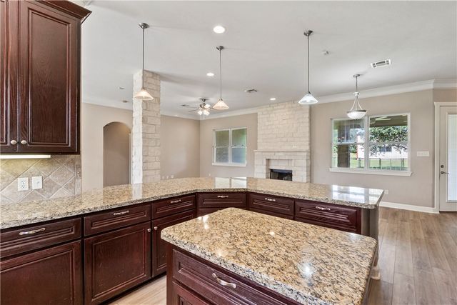 6701 Old Reliance Road, Bryan, TX 77808