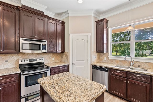 6701 Old Reliance Road, Bryan, TX 77808