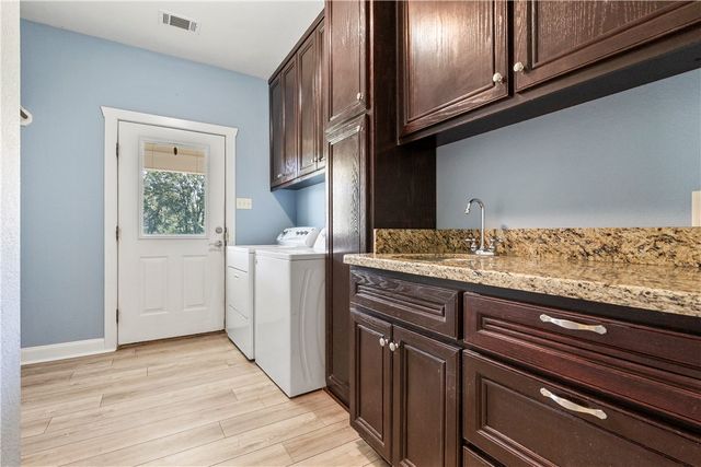 6701 Old Reliance Road, Bryan, TX 77808