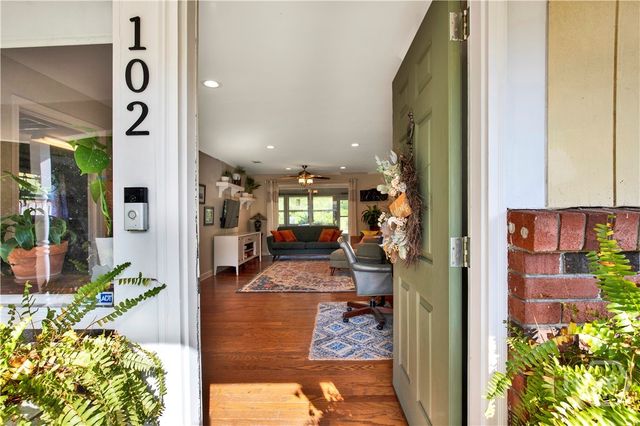 102 Jacquelyn Drive, Savannah, GA 31406