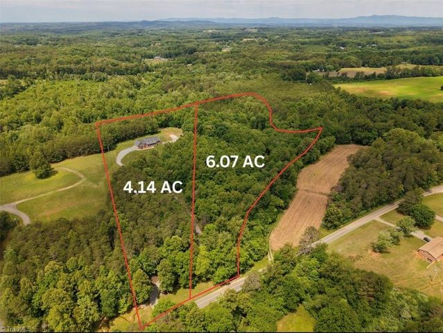 383 Simmons Road, Pilot Mountain, NC 27041