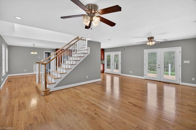 383 Simmons Road, Pilot Mountain, NC 27041
