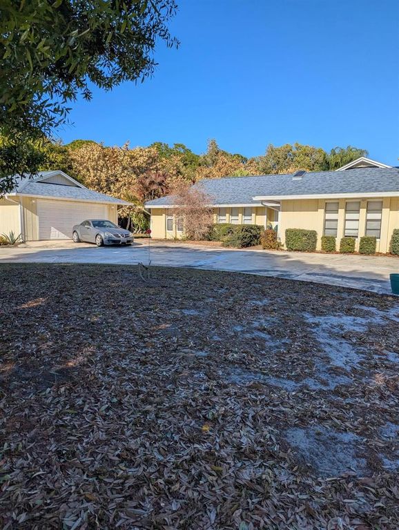 1961 SE Gena Road, Port St. Lucie, FL 34952