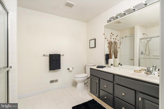 64 TRADITIONS WAY, Lawrenceville, NJ 08648