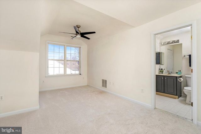 64 TRADITIONS WAY, Lawrenceville, NJ 08648