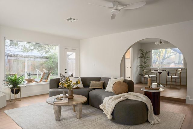 12036 Lincolnshire DR, Austin, TX 78758