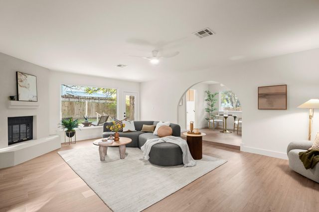 12036 Lincolnshire DR, Austin, TX 78758