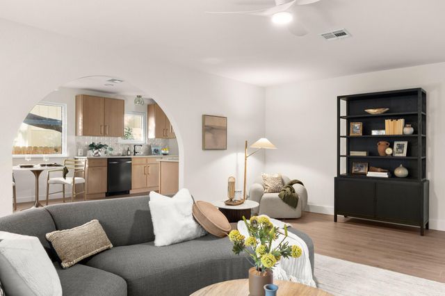 12036 Lincolnshire DR, Austin, TX 78758