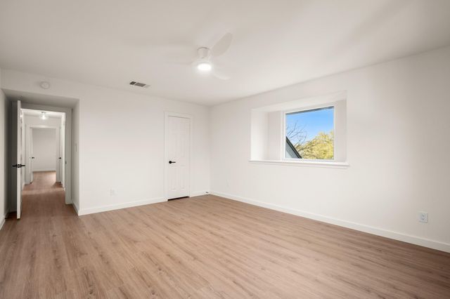 12036 Lincolnshire DR, Austin, TX 78758