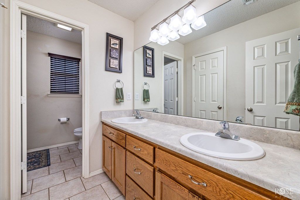 Image 17 of property listing at 3618 Dominion Ridge, San Angelo, TX 76904