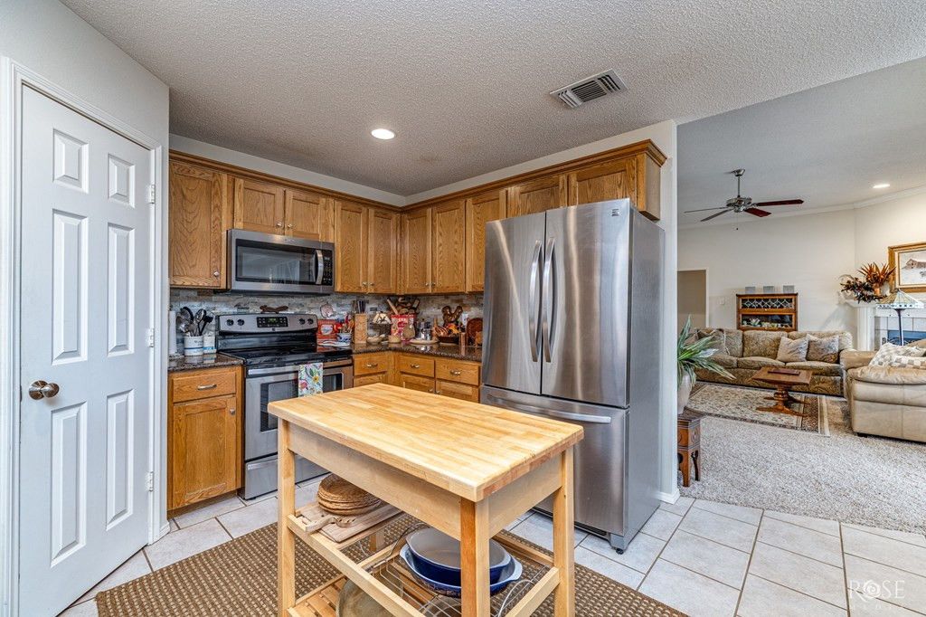 Image 8 of property listing at 3618 Dominion Ridge, San Angelo, TX 76904