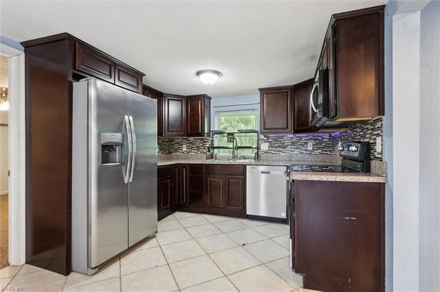 4200 Airline BLVD, Chesapeake, VA 23321