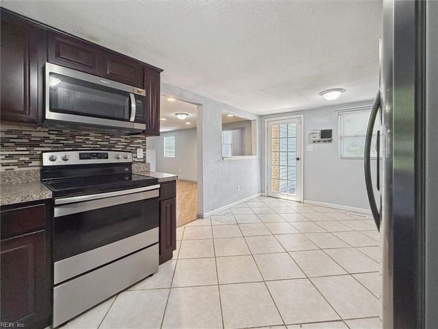 4200 Airline BLVD, Chesapeake, VA 23321