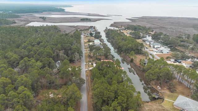 2653 San Clemente Dr Lot 410, Milton, FL 32583