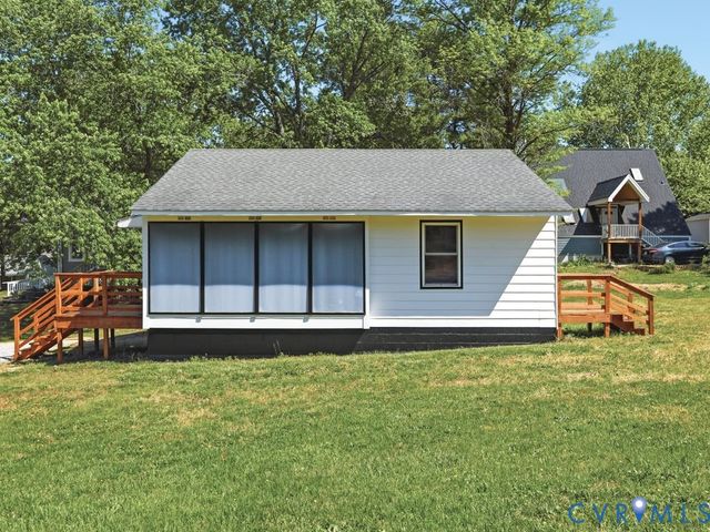 2109 Providence Pl, North Chesterfield, VA 23236