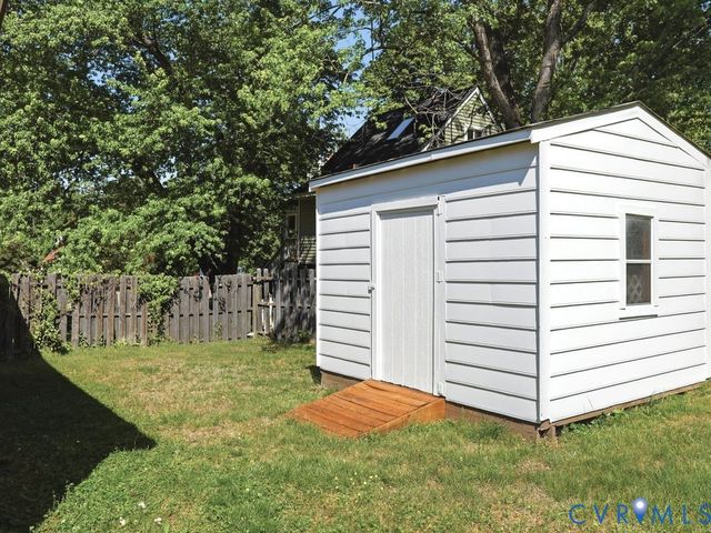 2109 Providence Pl, North Chesterfield, VA 23236
