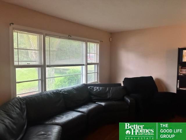 5810 Pratt Street, Omaha, NE 68104